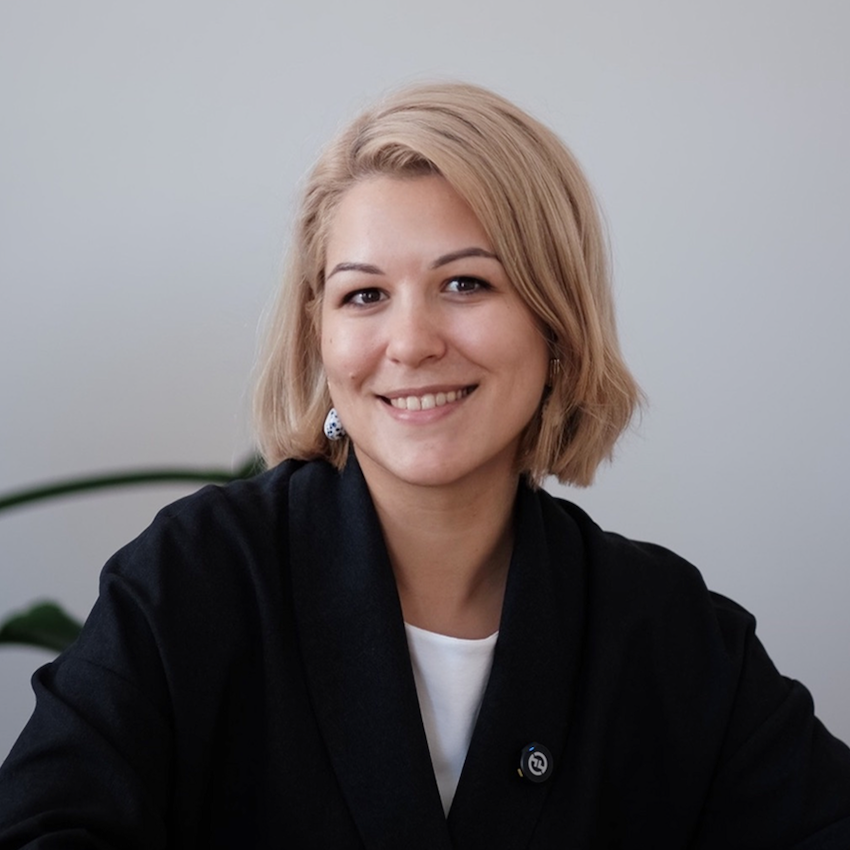 Irina Shurmina, founder of Ladies Who Talk and moderator